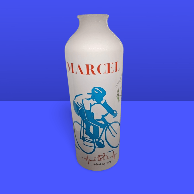 Gourde "Marcel à roues"