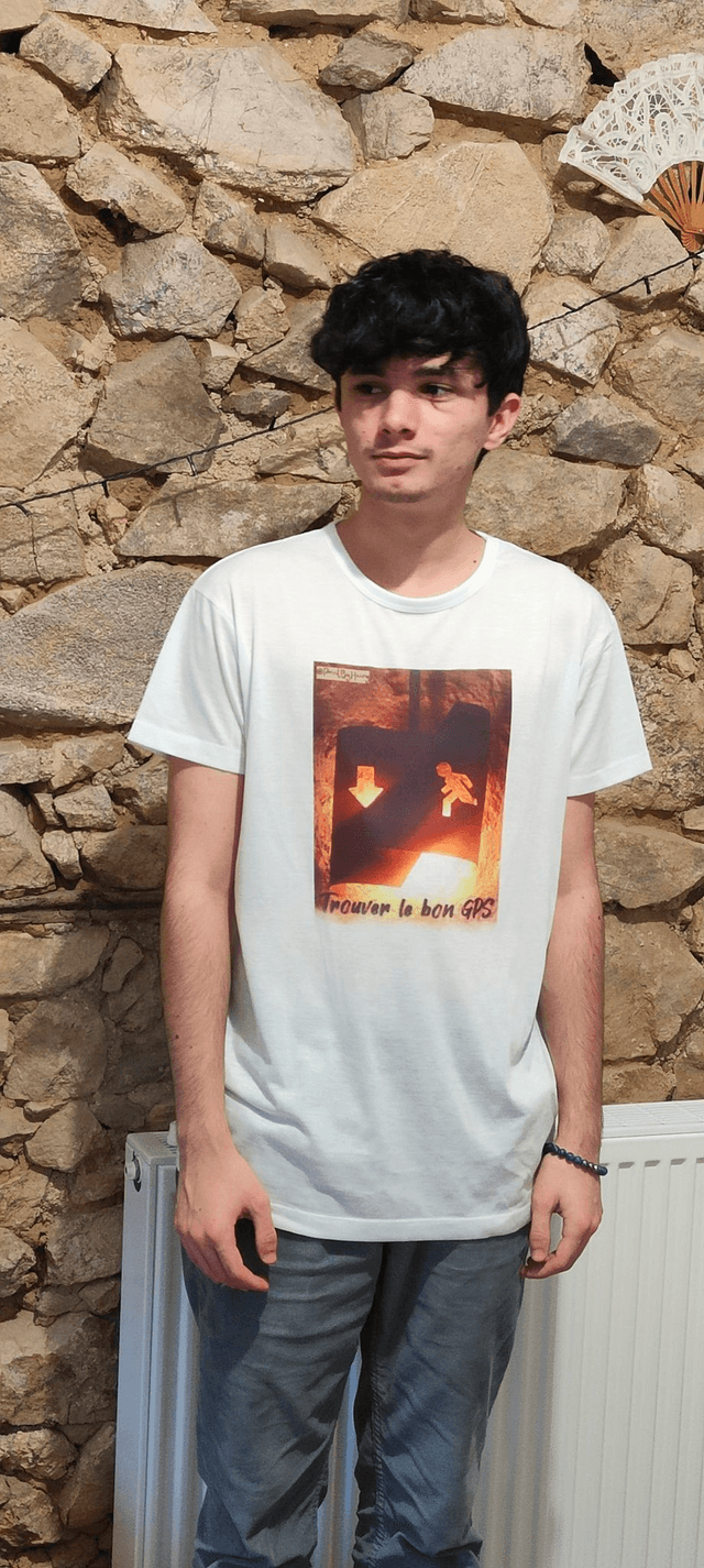 Tee shirt GPS - Print by Henry