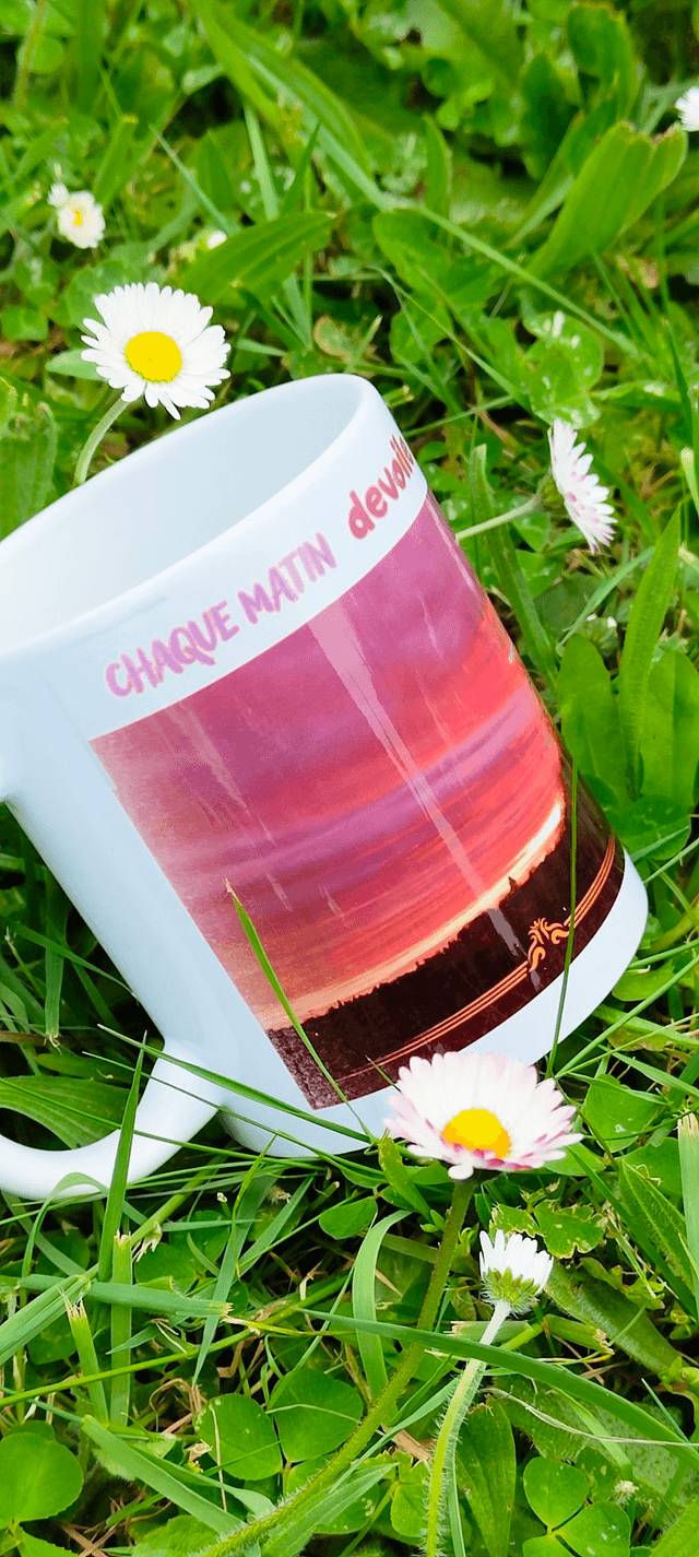 Tasse &quot; Chaque matin dévoile ses promesses&quot; - Print by Henry