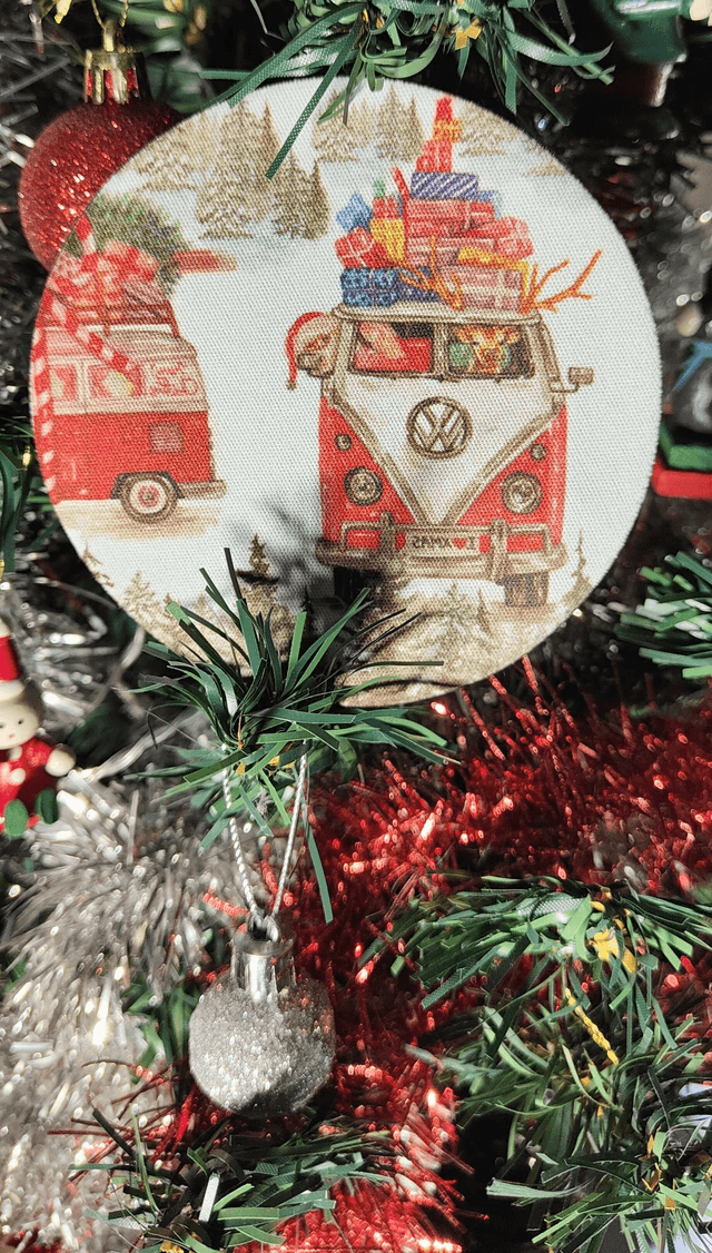 Lot de 4 sous verre rond silicone Noël &quot;Traineau Van - Chalet&quot; - PrintbyHenry